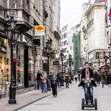 Superior Design Studio Near The Opera House * Budapest